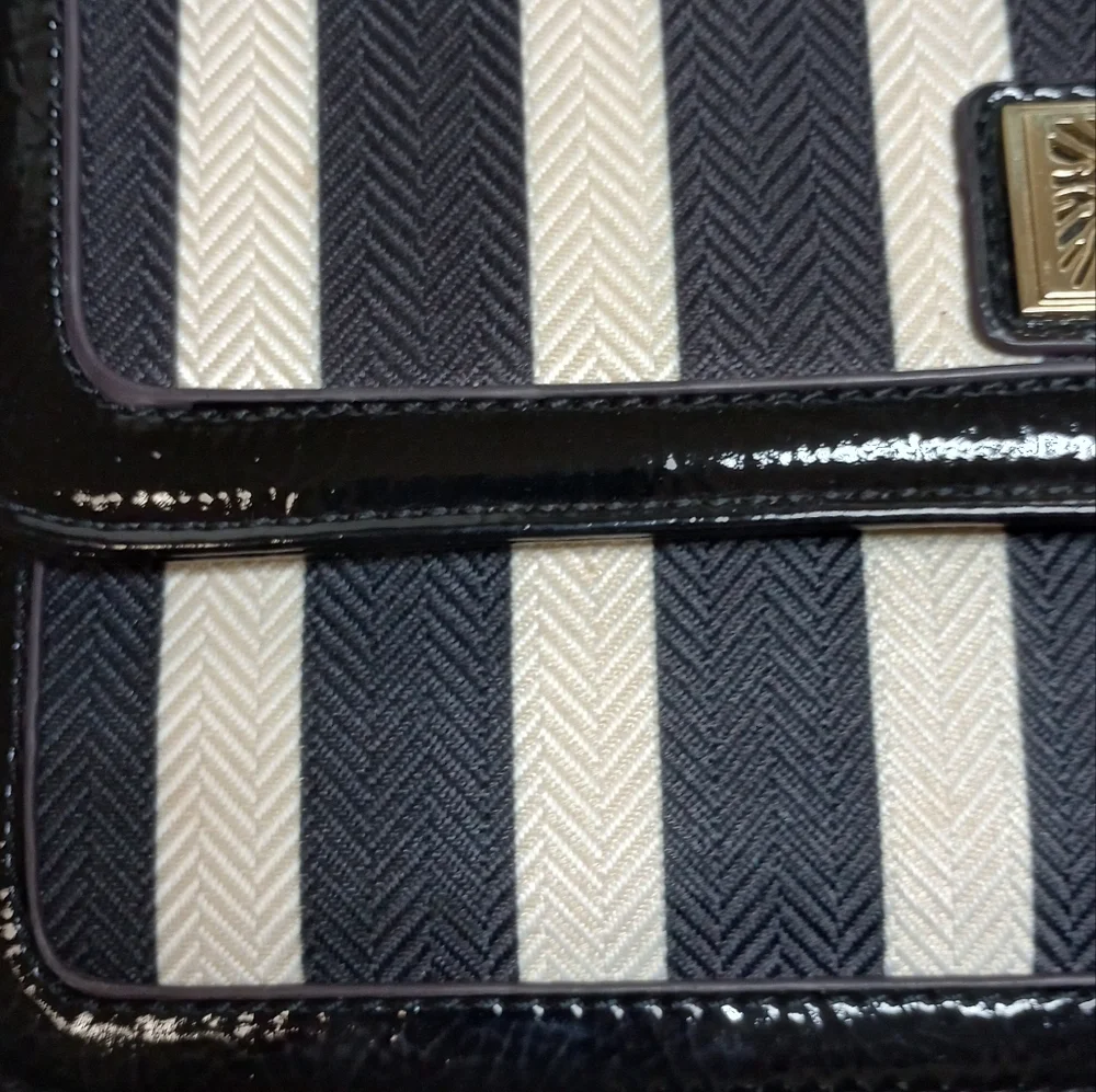 Anne Klein Medium Handbag - Picture 5 of 13